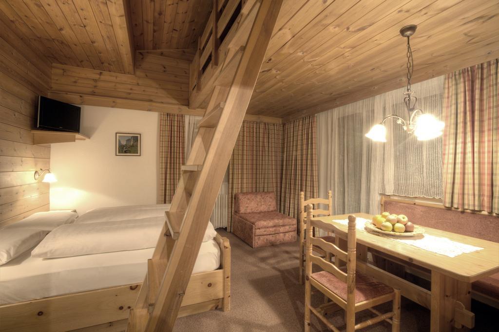 Ciasa Ai Pini 3* San Cassiano (Badia)